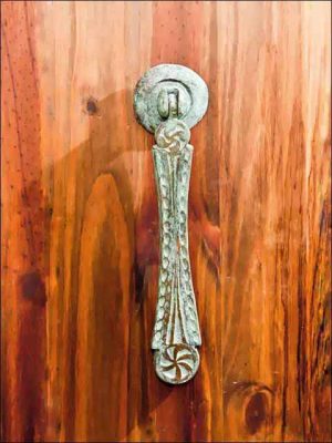 Llamadores de bronce. Aldaba lauburu-1