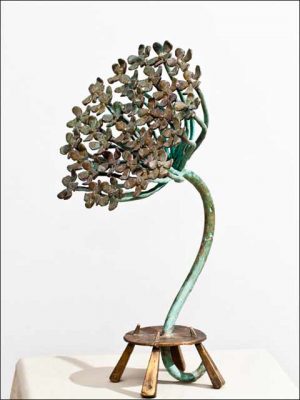 Figura de bronce. Milflores.